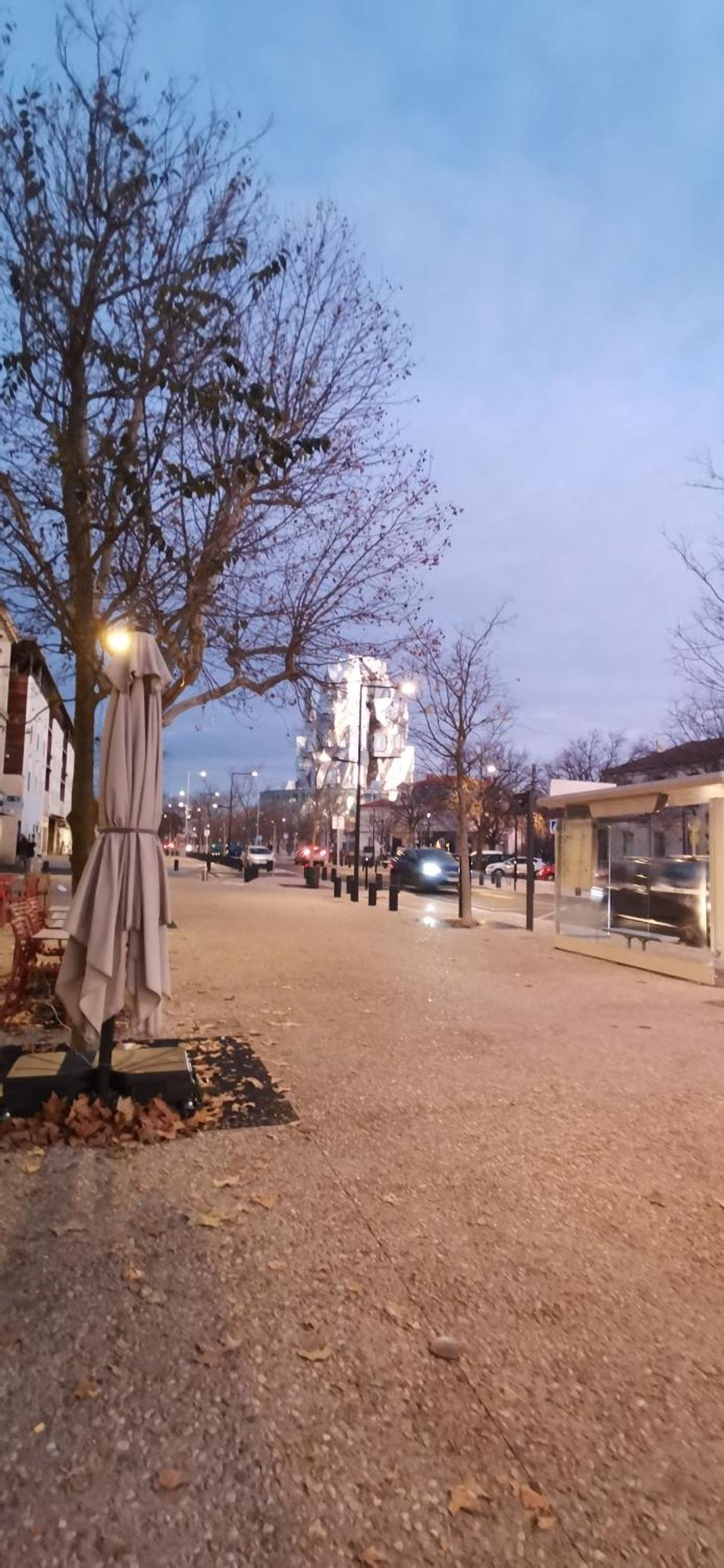 Apartamento Entre Tour Luma Et Arenes Arlés Exterior foto